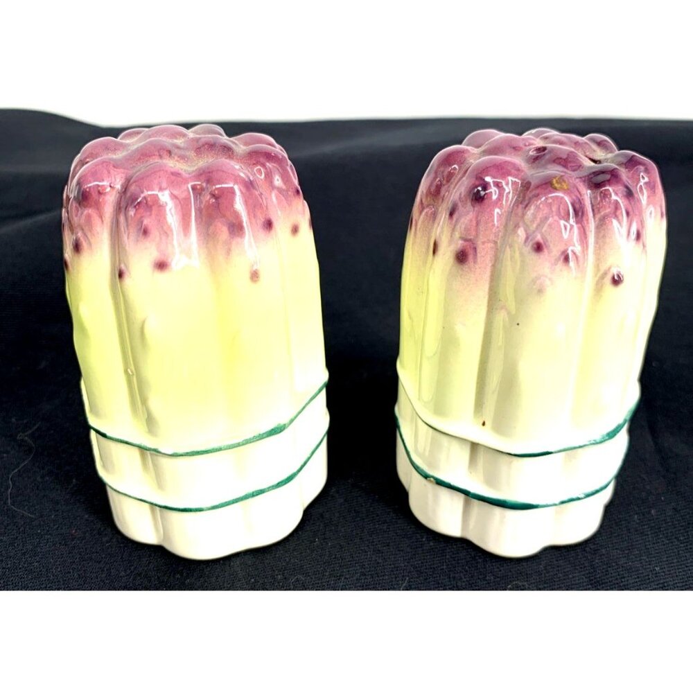 Holt Howard Asparagus Bunches Salt and Pepper Shakers Ceramic 3" Vtg FLAW